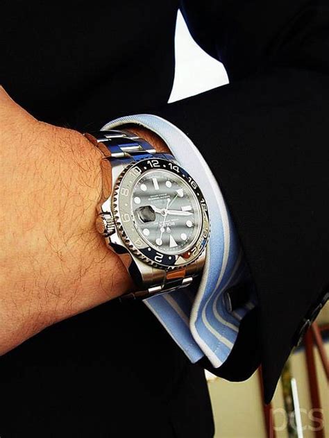 who wears a rolex|characteristics of rolex wear.